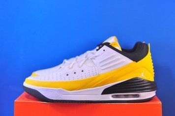 Кросівки Nike Air Jordan Max Aura 5 White/Orange DZ4353-701 фото