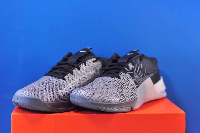 Кросівки Nike Metcon 8 AMP DQ4675-001 фото