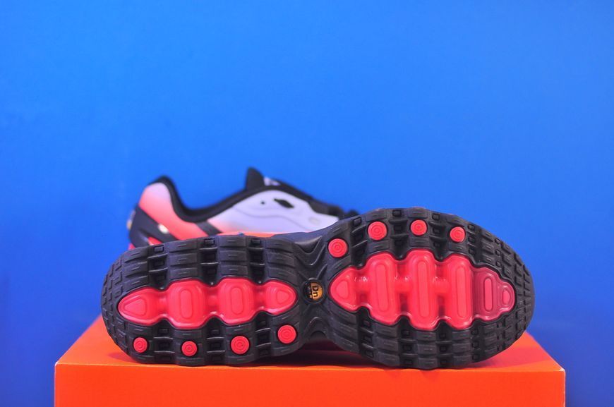 Кросівки Nike Air Max Dn8 MenS Shoes Orange/Black IH4119-401 IH4119-401 фото