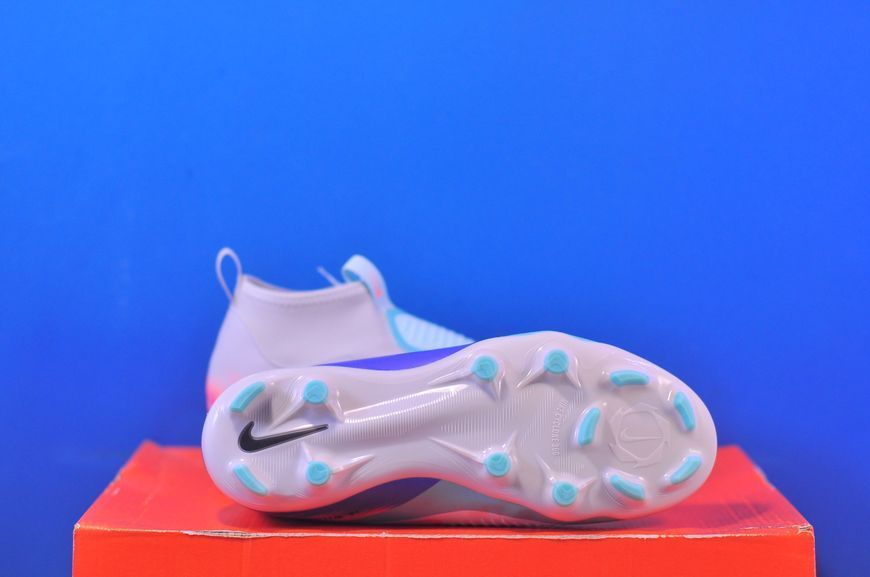 Бутси Nike Phantom 6 High Academy Fg/Mg IB1517-300 IB1517-300 фото