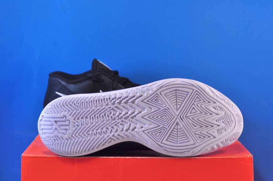 Кросівки Nike Kyrie Flytrap 6 Black DM1125-001 фото
