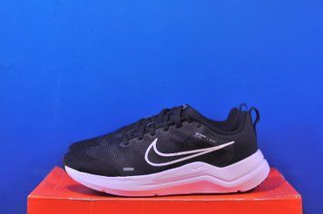 Кросівки Nike Downshifter 12 Black DD9294-001 DD9294-001 фото