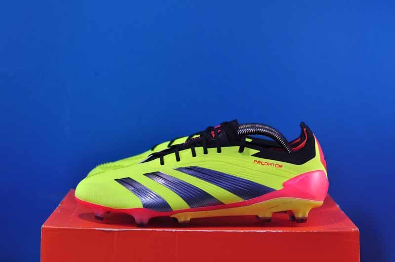 Бутси Adidas Predator Elite FG IF5441 IF5441 фото