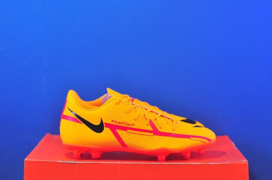 Бутси Nike Phantom GT 2 Club FG/MG DA5640-808 DA5640-808 фото