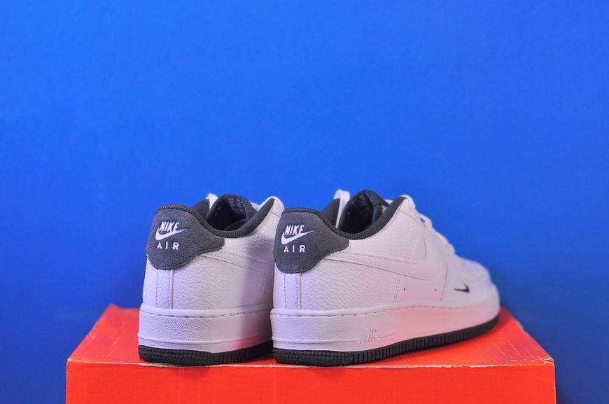 Кросівки Nike Air Force 1 07 Lv8 HJ4560-100 HJ4560-100 фото