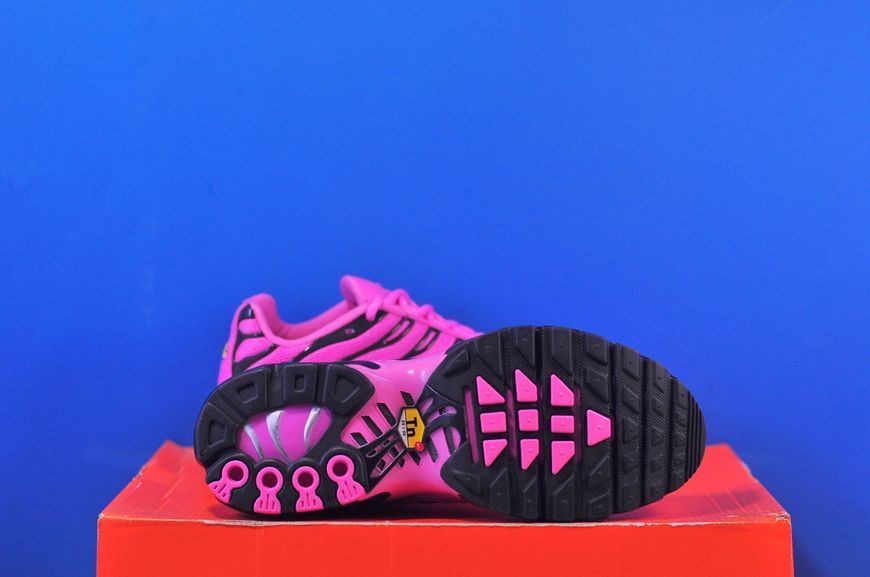Кросівки Nike Air Max Plus SE HJ9743-601 HJ9743-601 фото