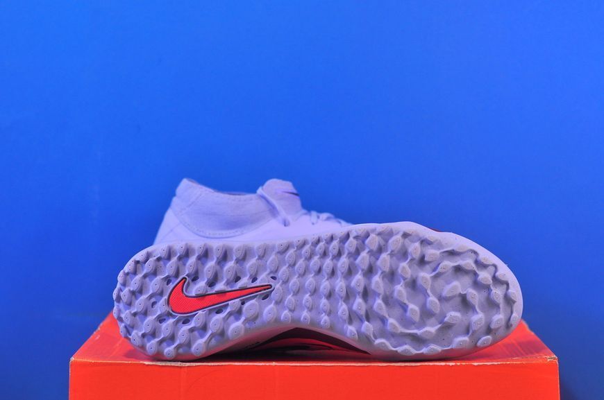 Сороканіжки Nike Phantom 6 Academy High TF HQ2277-400 HQ2277-400 фото