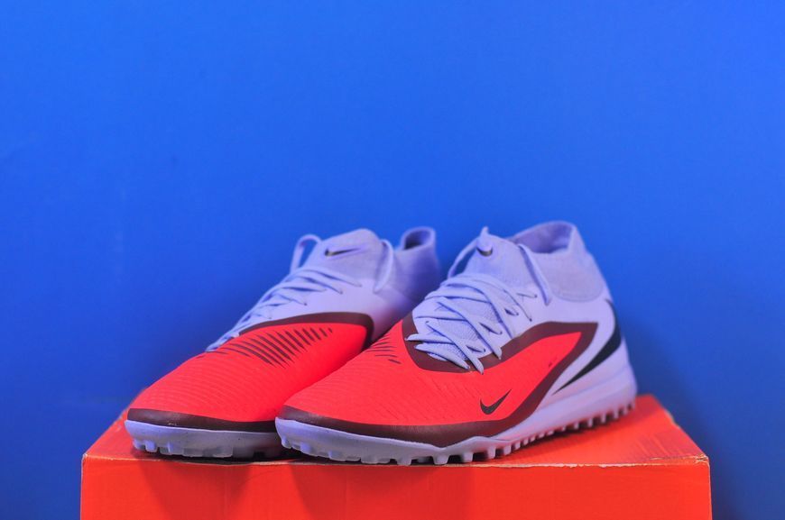Сороканіжки Nike Phantom 6 Academy High TF HQ2277-400 HQ2277-400 фото