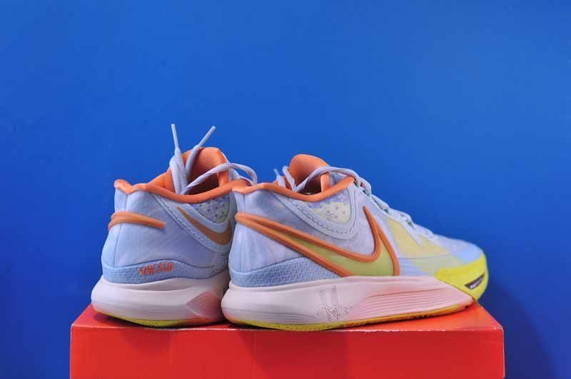 Кросівки Nike Kyrie 8 Eagler DJ6017-400 DJ6017-400 фото