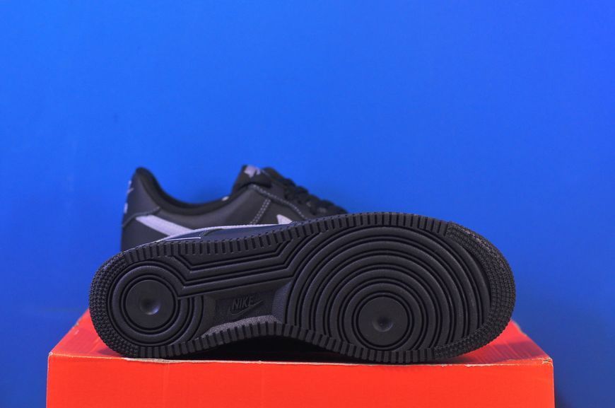 Кросівки Nike Air Force 1 07 LV8 HQ2037-006 HQ2037-006 фото