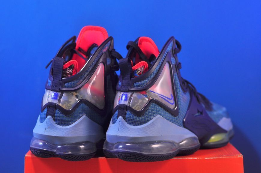 Кросівки Nike Lebron Xix "Blackened Blue" Blue CZ0203-400 CZ0203-400 фото