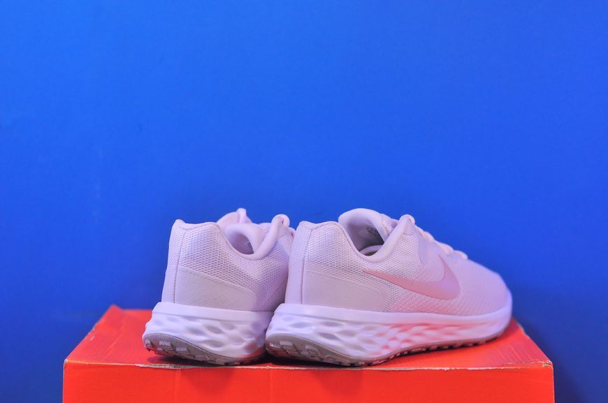 Кросівки Nike Revolution 6 Pink DC3729-500 DC3729-500 фото