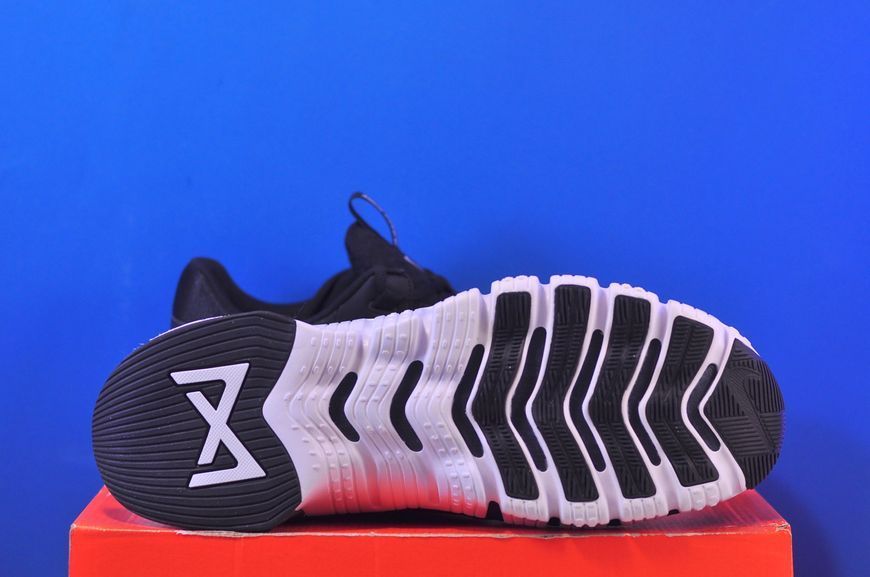 Кросівки Nike Free Metcon 5 DV3949-001 DV3949-001 фото