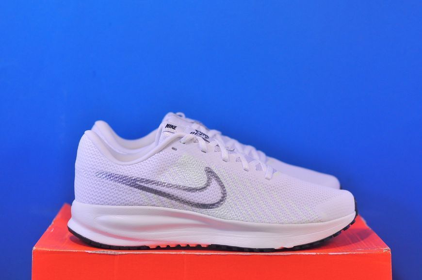 Кросівки Nike Run Defy 'White Barely Volt Photon' HM9593-104 HM9593-104 фото