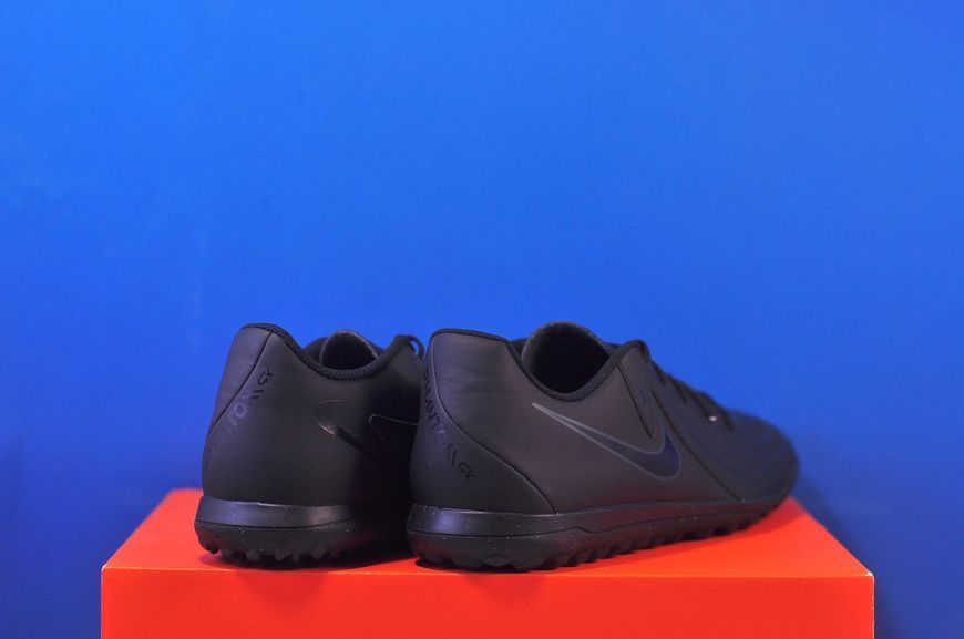 Сороканіжки Nike Phantom GX II Club TF FJ2587-002 FJ2587-002 фото