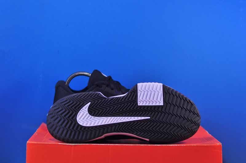 Тенісні кросівки Nike Gp Challenge Pro Black HC FJ1808-001 FJ1808-001 фото