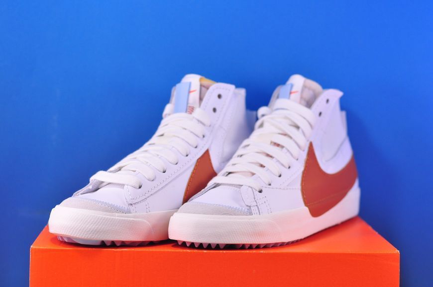 Кросівки Nike Blazer Mid '77 DD3111-101 DD3111-101 фото