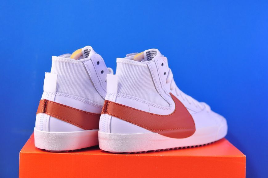 Кросівки Nike Blazer Mid '77 DD3111-101 DD3111-101 фото