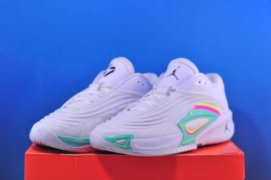 Кросівки Nike Air Jordan Luka 3 Photo Finish White HQ5054-107 фото