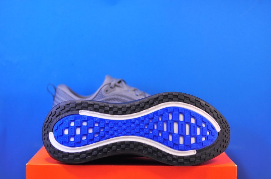 Кросівки Nike Vomero Plus HV8150-011 HV8150-011 фото