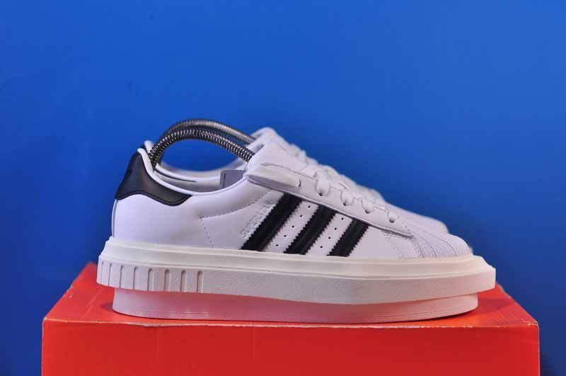 Кросівки Adidas Beyonce Superstar FY7730 FY7730 фото