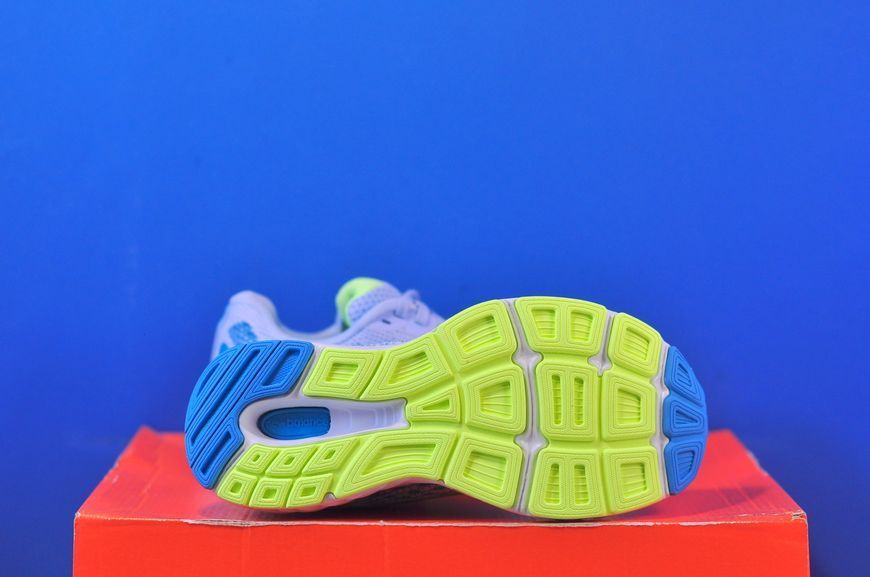Кросівки New Balance 680 v6 W680RG6 W680RG6 фото