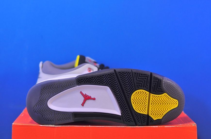 Кросівки Nike Jordan 4 Rm Prm Grey/Grey IB8052-100 IB8052-100 фото