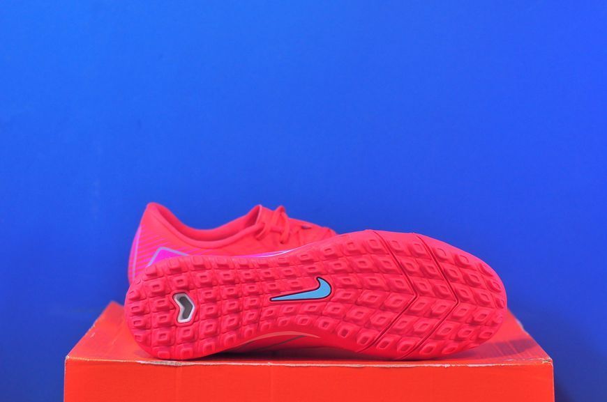 Сороканіжки Nike Zoom Vapor 16 Academy Red TF FQ8449-800 FQ8449-800 фото