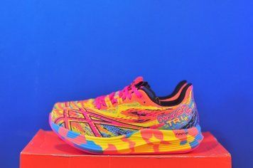 Кросівки Asics Noosa Tri 15 Avant Garde 1012B429-400 1012B429-400 фото