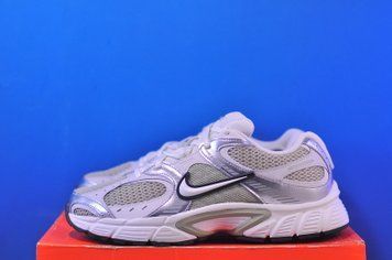 Кросівки Nike V5 Rnr Grey HQ7901-301 HQ7901-301 фото