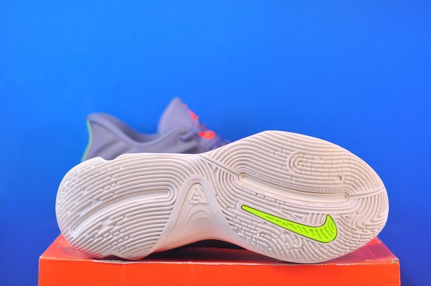 Кросівки Nike Giannis Immortality 4 Basketball Shoes FQ3680-011 FQ3680-011 фото