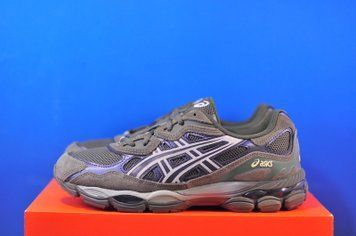 Кросівки Asics Gel-Nyc Olive 1203A944-300 1203A944-300 фото
