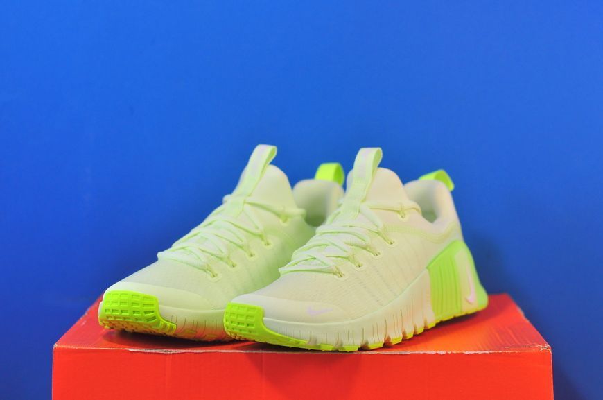 Кросівки Nike Free Metcon 6 FJ7126-702 FJ7126-702 фото
