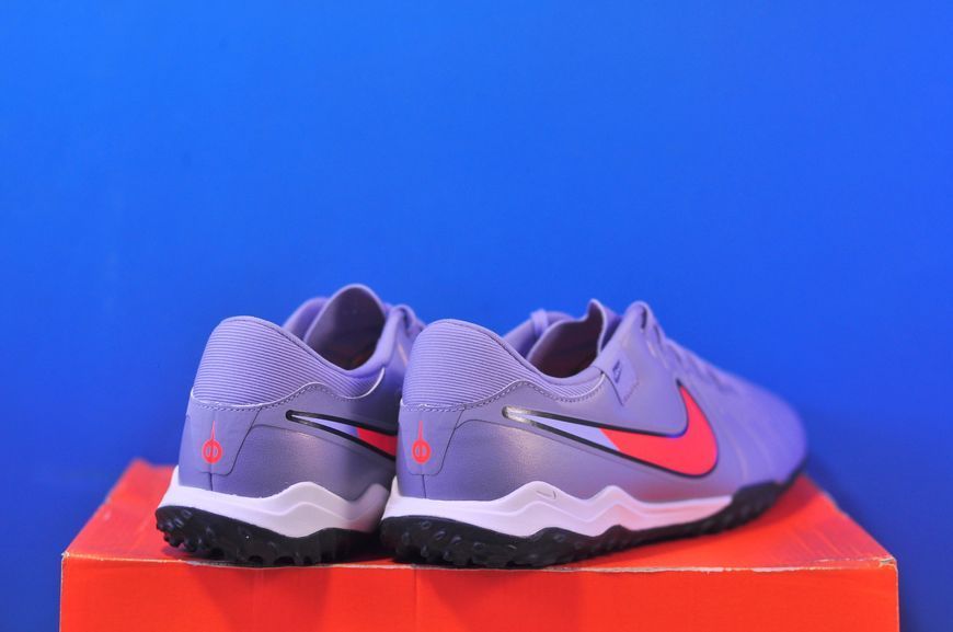 Сороканіжки Nike Tiempo Legend 10 Academy TF DV4342-402 DV4342-402 фото