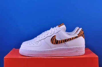 Кросівки Nike Air Force 1 '07 DD8959-108 DD8959-108 фото