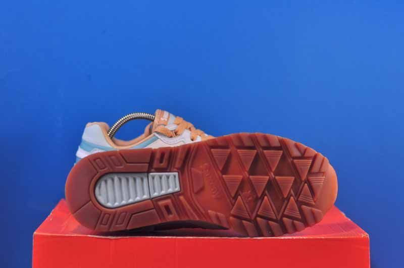 Кросівки Saucony Shadow 5000 S70584-2 S70584-2 фото