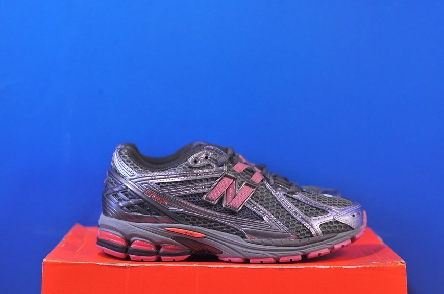 Кросівки New Balance 1906R Dark Silver Metallic Rosewood U1906RNF фото