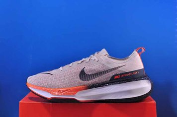 Кросівки Nike ZoomX Invincible Run Flyknit 3 Oatmeal Safety Orange FQ8720-140 FQ8720-140 фото