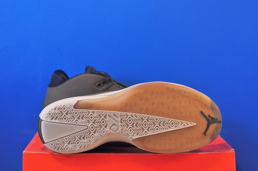 Кросівки Nike Jordan 40 Heritage Olive HQ2077-200 HQ2077-200 фото