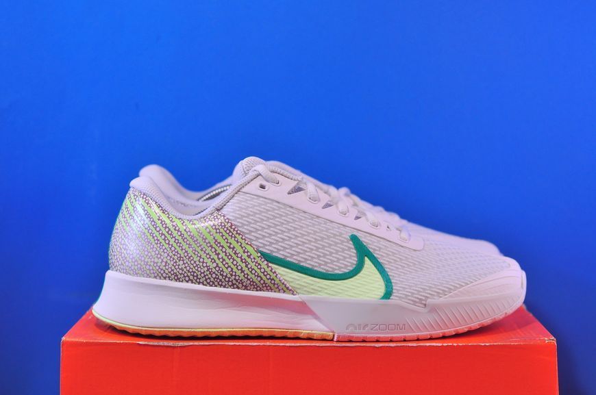 Тенісні кросівки Nike Court Air Zoom Vapor Pro 2 Premium HC FJ2059-001 FJ2059-001 фото