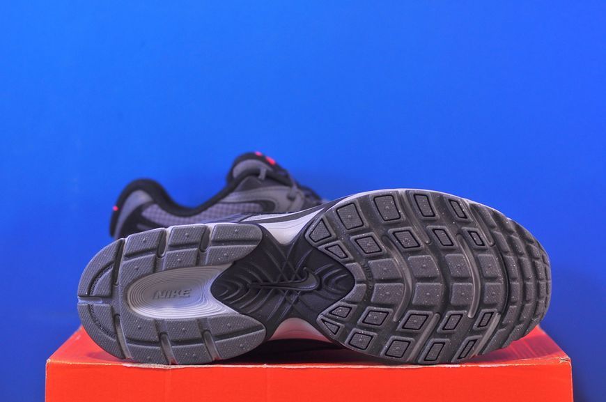 Кросівки Nike V5 Rnr Se Grey IM6769-068 IM6769-068 фото
