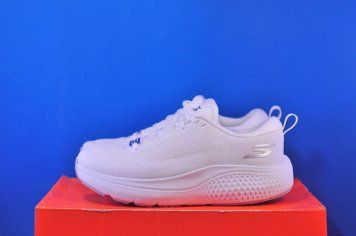 Кросівки Skechers Go Run Supersonic Max 172086/WSL 172086/WSL фото