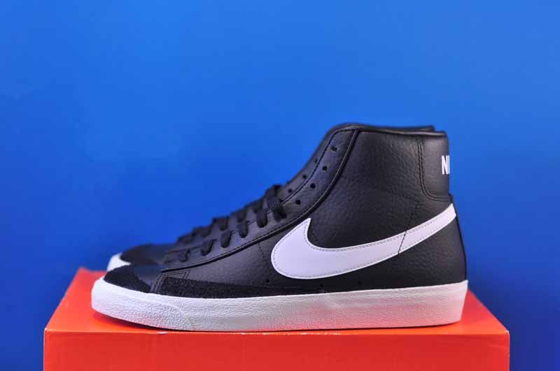 Кросівки Nike Blazer Mid 77 Vintage BQ6806-002 фото