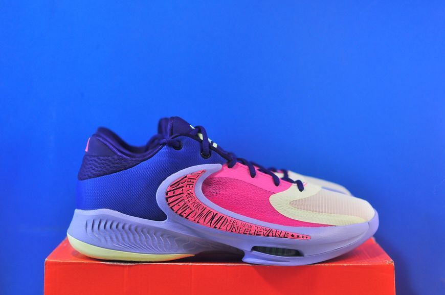 Кроcівки Nike Zoom Freak 4 DO9680-400 DO9680-400 фото