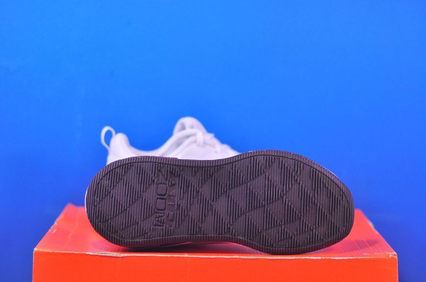 Кросівки Nike Bella 7 FZ1689-107 FZ1689-107 фото