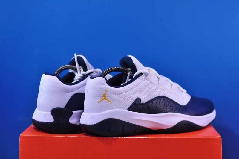 Кросівки Nike Air Jordan 11 Cmft Low CW0784-147 CW0784-147 фото