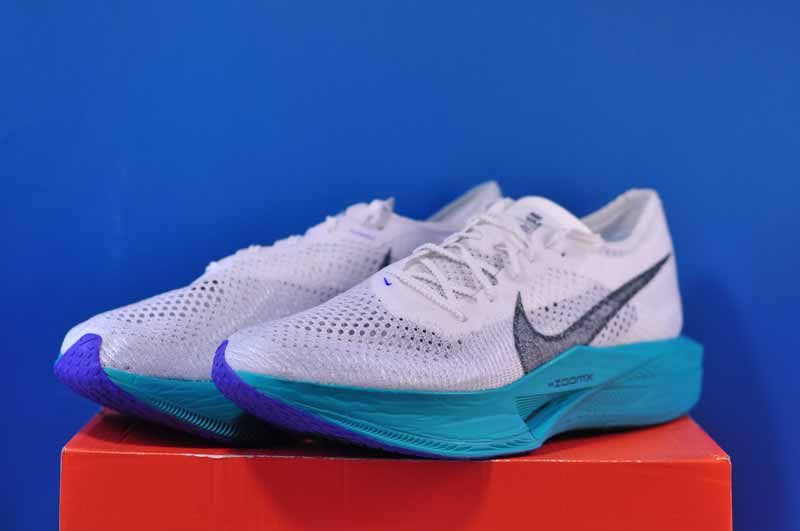 Кросівки Nike ZoomX Vaporfly Next 3 White Deep Jungle DV4129-102 DV4129-102 фото