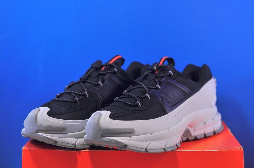 Кросівки Nike Zoom Vomero Roam MenS Winterized FV2295-001 FV2295-001 фото