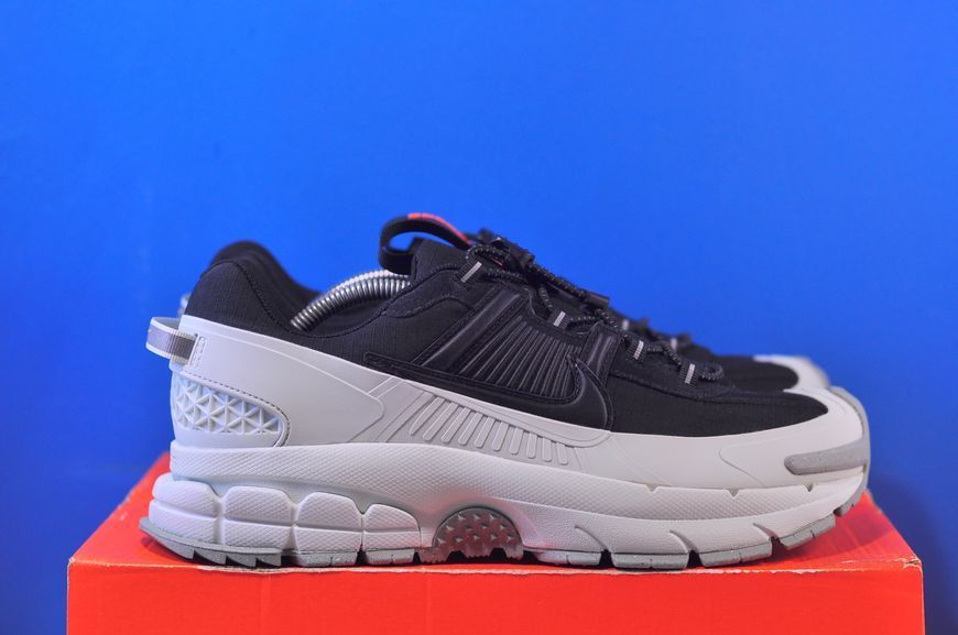 Кросівки Nike Zoom Vomero Roam MenS Winterized FV2295-001 FV2295-001 фото