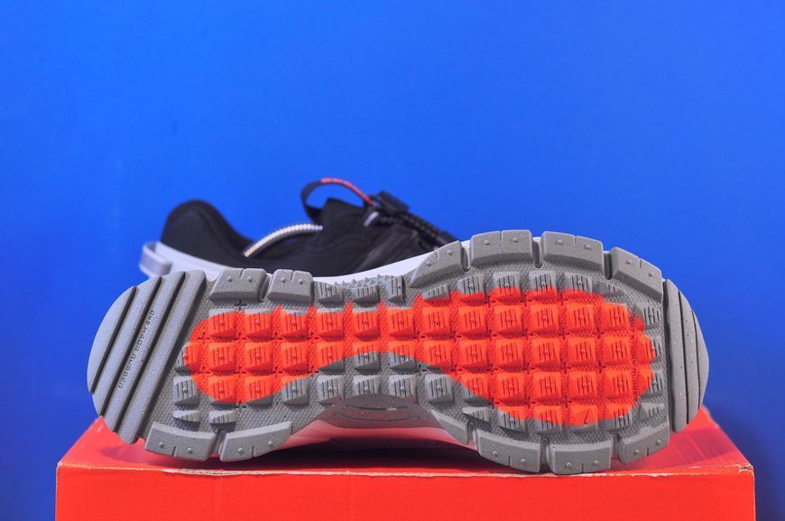 Кросівки Nike Zoom Vomero Roam MenS Winterized FV2295-001 FV2295-001 фото